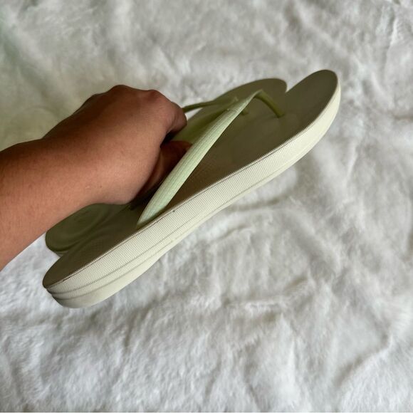 FitFlop Women's Iqushion Ergonomic Flip-Flops Size 7 - Picture 6 of 11